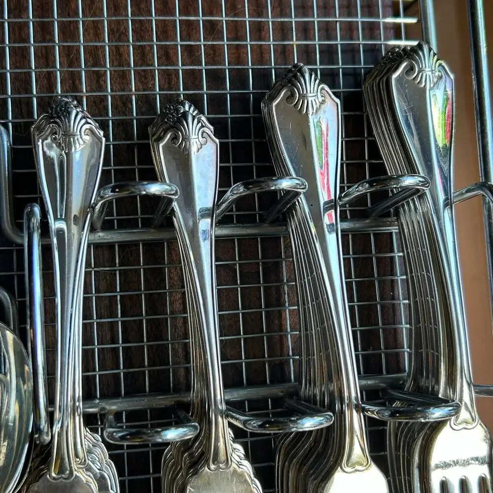 Oneida 118 piece flatware set King James 1881 w/ serving pieces